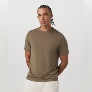 Men's Vuori Tuvalu Tee- Peppercorn